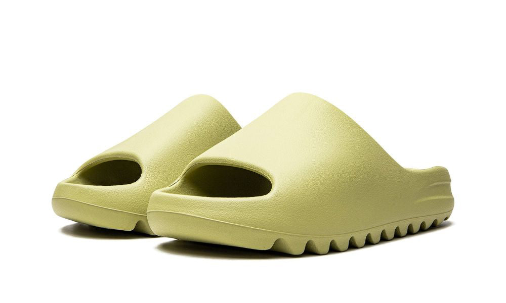 Yeezy Slides	Resin